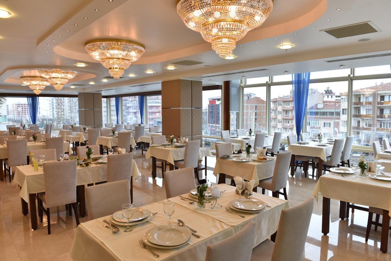 Ozgobek Ronesans Hotel De Luxe Uşak Eksteriør billede
